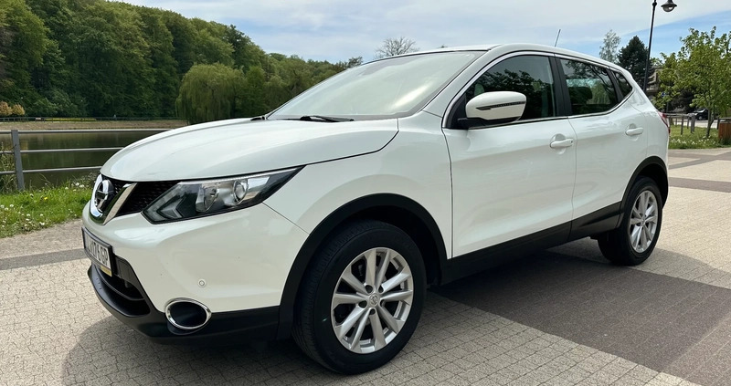 Nissan Qashqai cena 57900 przebieg: 120000, rok produkcji 2017 z Wrocław małe 562